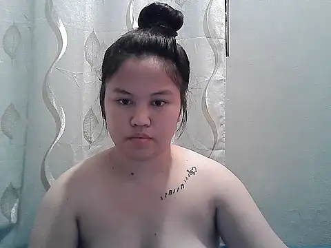 Snapshot of ThePrettySecret chatting on June 2026 10:20:01 AM ThePrettySecret online show from June 2026 10:20:01 AM