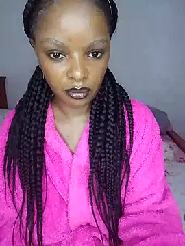 Snapshot of creamiequeen chatting on June 2026 12:36:02 PM creamiequeen online show from June 2026 12:36:02 PM