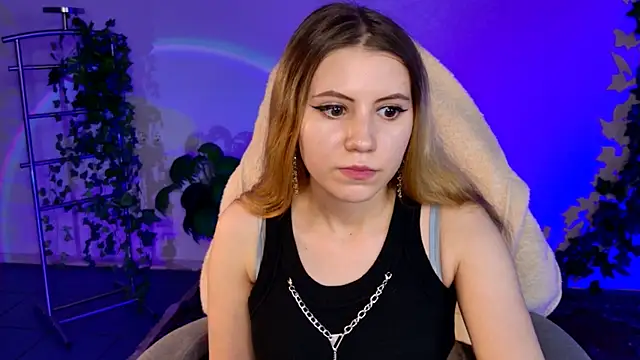 LilitEverly online show from May 2026 12:01:02 PM