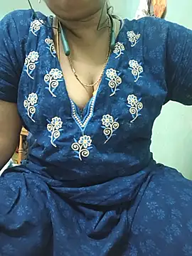 Snapshot of Tamil-kaviya98 chatting on June 2026 06:52:02 AM Tamil-kaviya98 online show from June 2026 06:52:02 AM