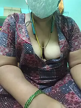 Snapshot of Tamil-kaviya98 chatting on June 2026 09:26:01 AM Tamil-kaviya98 online show from June 2026 09:26:01 AM