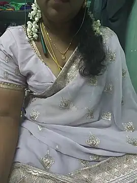 Snapshot of Tamil-kaviya98 chatting on June 2026 05:41:01 PM Tamil-kaviya98 online show from June 2026 05:41:01 PM