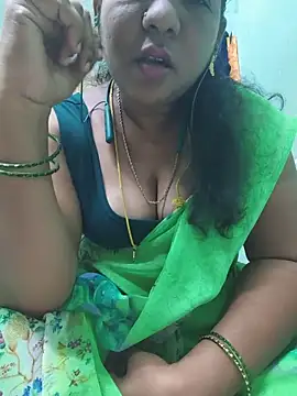 Snapshot of Tamil-kaviya98 chatting on June 2026 05:32:01 PM Tamil-kaviya98 online show from June 2026 05:32:01 PM