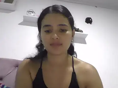Snapshot of micaelamoreno18 chatting on May 2026 12:51:01 AM micaelamoreno18 online show from May 2026 12:51:01 AM