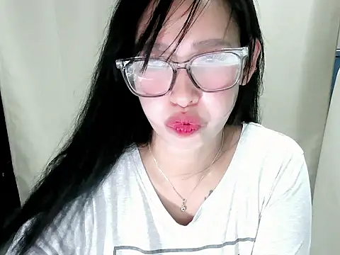 Snapshot of honey_kawai chatting on June 2026 02:00:02 AM honey kawai online show from June 2026 02:00:02 AM