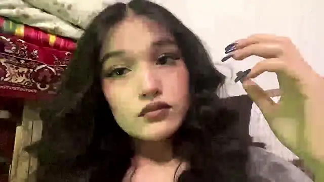Snapshot of LisetteParajon chatting on May 2026 04:13:01 PM LisetteParajon online show from May 2026 04:13:01 PM