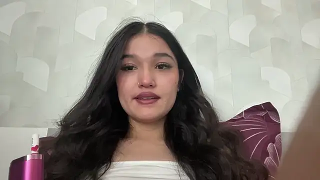 Snapshot of LisetteParajon chatting on June 2026 05:13:01 AM LisetteParajon online show from June 2026 05:13:01 AM