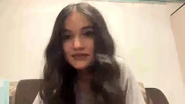 Snapshot of LisetteParajon chatting on May 2026 04:12:02 PM LisetteParajon online show from May 2026 04:12:02 PM