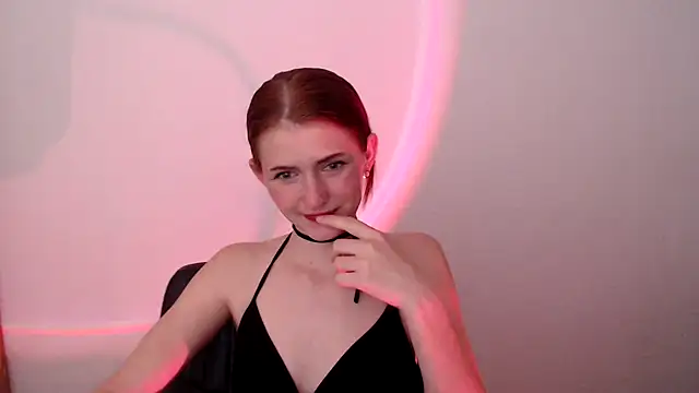 Snapshot of ViolaHot_ chatting on May 2026 07:53:01 PM ViolaHot online show from May 2026 07:53:01 PM