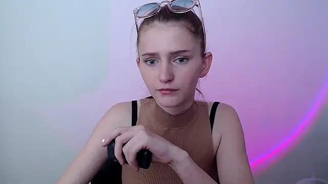 Snapshot of ViolaHot_ chatting on May 2026 08:54:01 AM ViolaHot online show from May 2026 08:54:01 AM