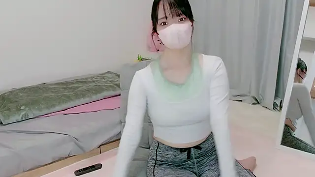 Hikari  o00 online show from July 2026 11:05:01 PM