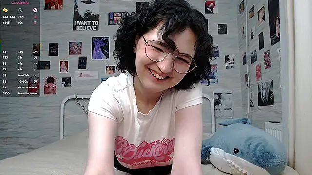 Snapshot of JackieApplePie chatting on June 2026 06:34:01 AM JackieApplePie online show from June 2026 06:34:01 AM