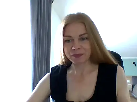 Snapshot of Tina5394 chatting on June 2026 05:18:02 AM Tina5394 online show from June 2026 05:18:02 AM