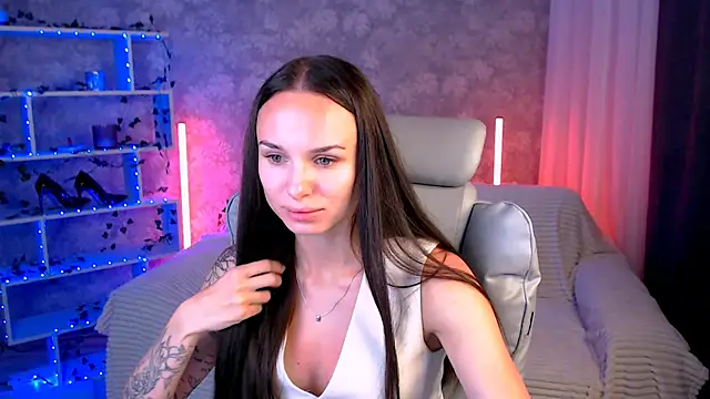Snapshot of NicoleMerz chatting on July 2026 06:18:02 PM NicoleMerz online show from July 2026 06:18:02 PM