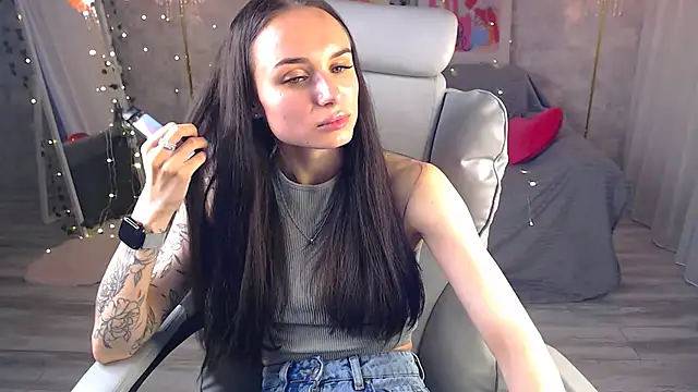 Snapshot of NicoleMerz chatting on June 2026 02:29:01 PM NicoleMerz online show from June 2026 02:29:01 PM