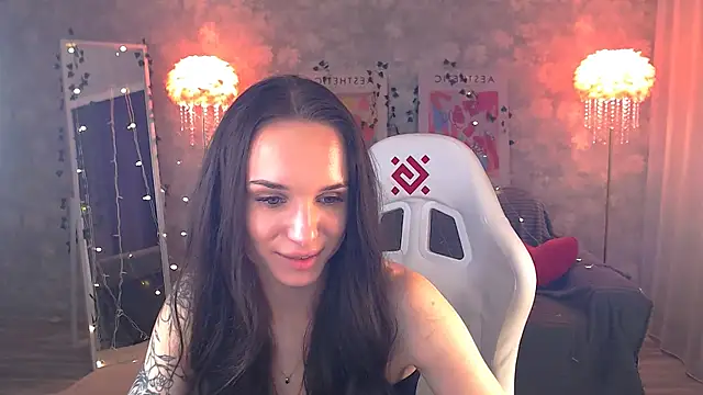 Snapshot of NicoleMerz chatting on June 2026 04:04:02 PM NicoleMerz online show from June 2026 04:04:02 PM