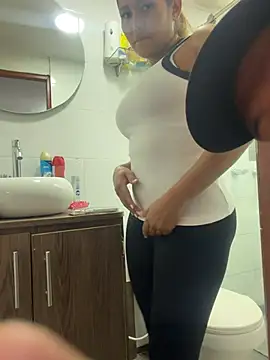 Snapshot of secretsex2217 chatting on June 2026 03:01:02 AM secretsex2217 online show from June 2026 03:01:02 AM