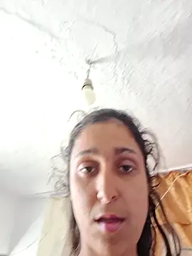 Snapshot of Linda_Minda chatting on May 2026 11:27:01 AM Linda Minda online show from May 2026 11:27:01 AM