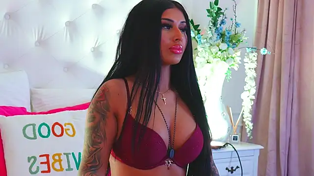 LaylaVixenn online show from June 2026 06:46:01 AM