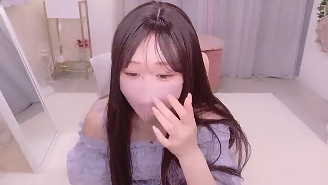 Snapshot of YURInya_ chatting on June 2026 02:44:02 PM YURInya online show from June 2026 02:44:02 PM