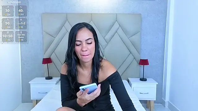 Oriana Sarmiento online show from June 2026 07:25:01 PM