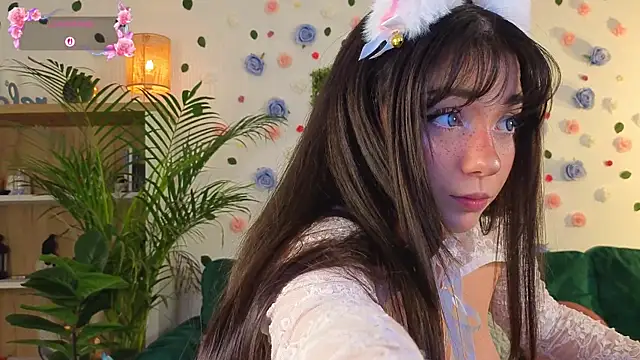 justmeavery online show from June 2026 03:34:02 AM