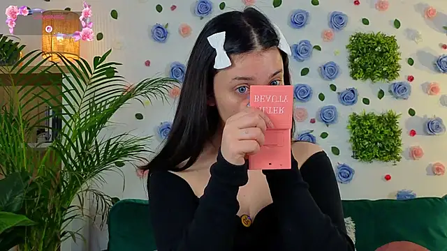 justmeavery online show from June 2026 01:06:02 AM
