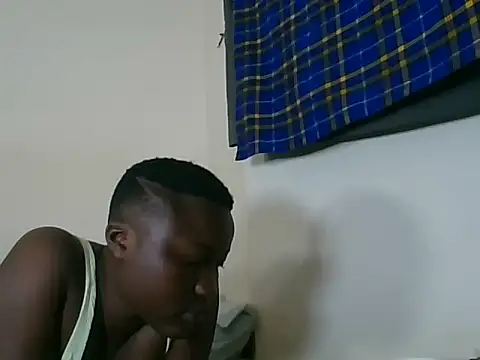 prettyqueenh online show from May 2026 09:11:02 PM