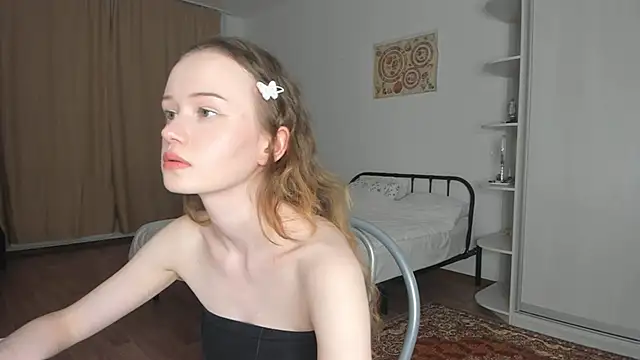 Snapshot of babymolly2 chatting on June 2026 08:58:01 PM babymolly2 online show from June 2026 08:58:01 PM