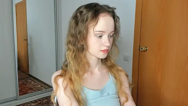 Snapshot of babymolly2 chatting on July 2026 07:10:01 PM babymolly2 online show from July 2026 07:10:01 PM
