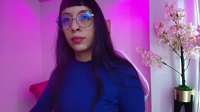 Willow cush online show from May 2026 12:11:02 PM