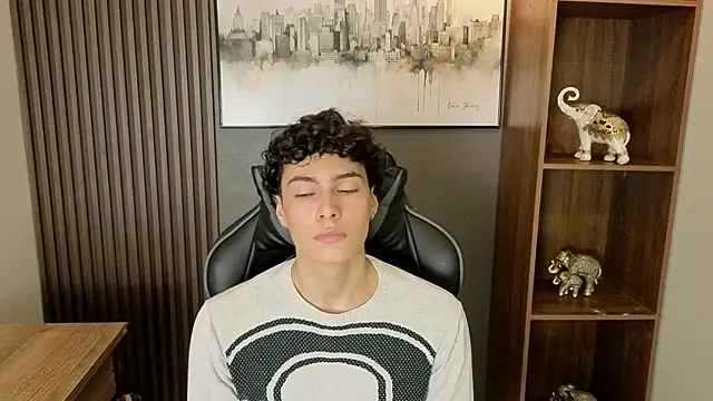 Esteban Fire online show from May 2026 04:24:01 PM