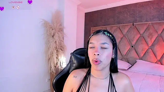 ThaliaHall 1 online show from June 2026 11:55:01 AM