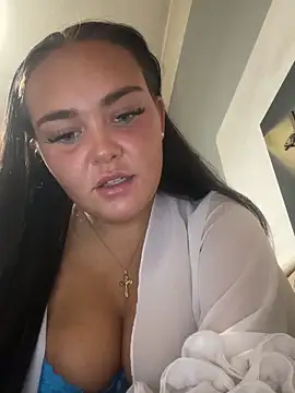 Snapshot of MaddisonWhitex chatting on June 2026 08:21:02 PM MaddisonWhitex online show from June 2026 08:21:02 PM
