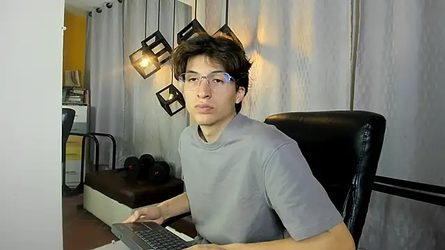 Marcoviolet online show from June 2026 06:14:02 PM