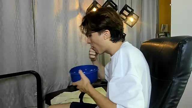 Marcoviolet online show from June 2026 07:52:02 PM