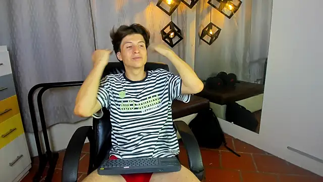 Marcoviolet online show from July 2026 07:46:02 PM