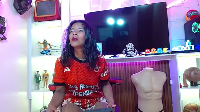  QueenMarilyn online show from June 2026 07:46:02 PM