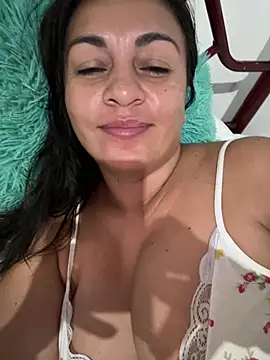 Snapshot of kloee_kann chatting on June 2026 01:56:02 PM kloee kann online show from June 2026 01:56:02 PM