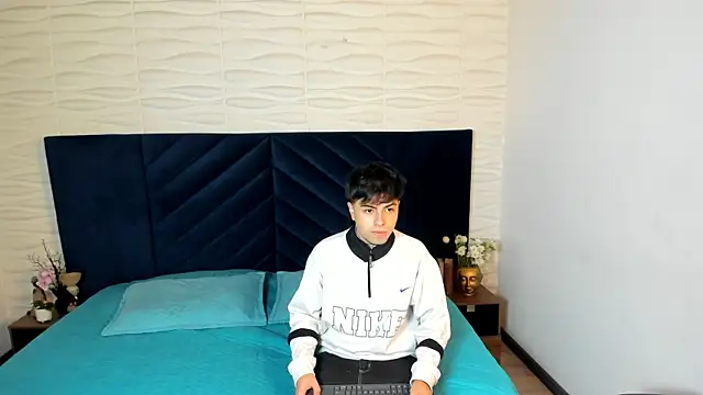 FedeViale online show from July 2026 04:02:01 AM