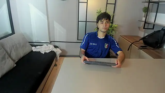 FedeViale online show from July 2026 03:40:01 AM