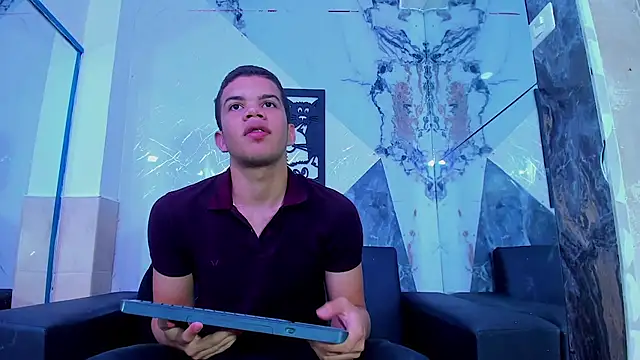 The Gabee online show from June 2026 07:44:01 PM