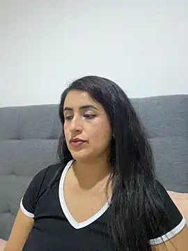 MADAMELUNAXXX online show from June 2026 03:26:02 AM