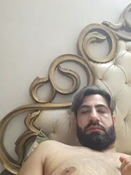 Snapshot of Bad_Mundaaa chatting on July 2026 06:42:01 PM Bad Mundaaa online show from July 2026 06:42:01 PM