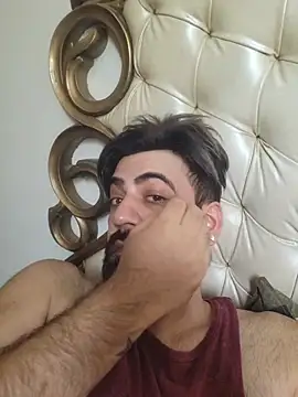 Snapshot of Bad_Mundaaa chatting on July 2026 04:30:01 AM Bad Mundaaa online show from July 2026 04:30:01 AM