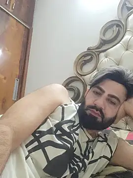 Snapshot of Bad_Mundaaa chatting on July 2026 05:13:02 PM Bad Mundaaa online show from July 2026 05:13:02 PM