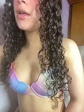 Snapshot of Juliana_pink18 chatting on June 2026 05:46:01 AM Juliana pink18 online show from June 2026 05:46:01 AM