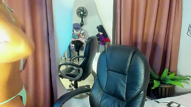 miafox   online show from July 2026 03:18:01 AM