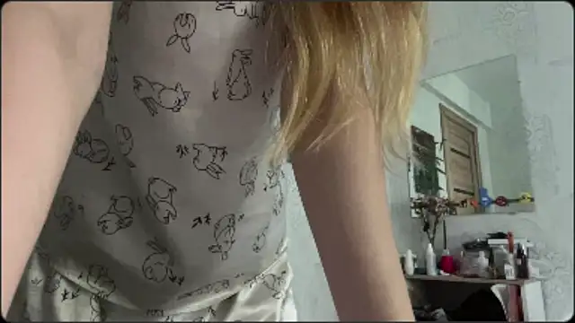 Snapshot of HeIen_cute chatting on July 2026 07:24:02 AM HeIen cute online show from July 2026 07:24:02 AM