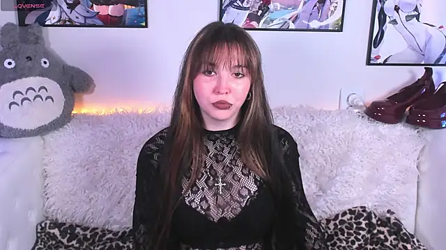 Hyuna Flowers online show from June 2026 08:03:01 AM
